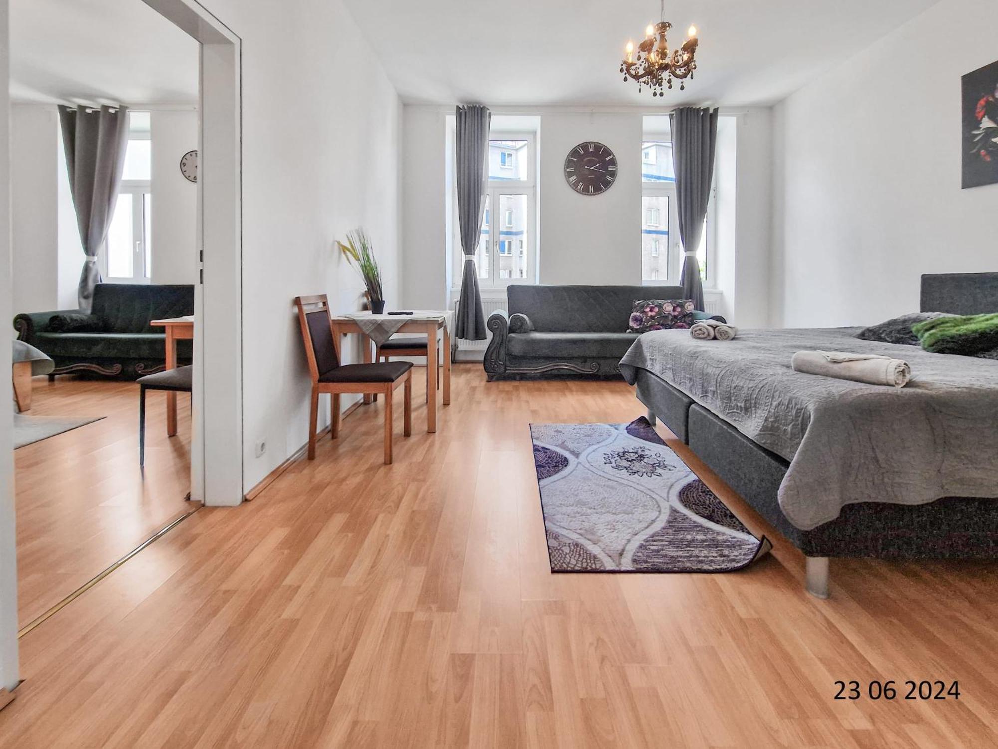 Elegant Three-Bedroom Suite Viena Exterior foto